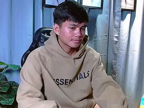 Snapshot of Alexx_143 chatting on January 5, 2026, 5:38 pm Alexx 143 online show from January 5, 2026, 5:38 pm