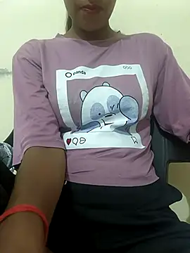 Snapshot of Alia-00 chatting on September 20, 2025, 3:33 am Alia-00 online show from September 20, 2025, 3:33 am