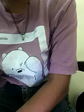 Alia-00 online show from November 5, 2025, 4:04 am