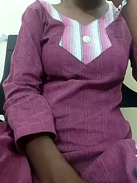 Snapshot of Alia-00 chatting on September 24, 2025, 3:57 am Alia-00 online show from September 24, 2025, 3:57 am