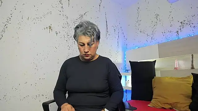 Snapshot of JaddeWalker chatting on October 12, 2025, 11:33 am JaddeWalker online show from October 12, 2025, 11:33 am