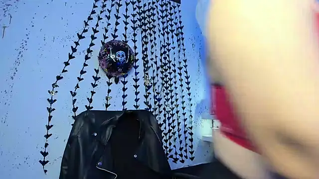 Snapshot of JaddeWalker chatting on October 17, 2025, 11:34 am JaddeWalker online show from October 17, 2025, 11:34 am