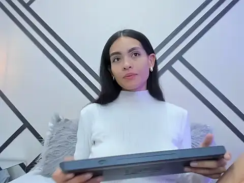 MadissonScotts online show from September 14, 2025, 11:54 am
