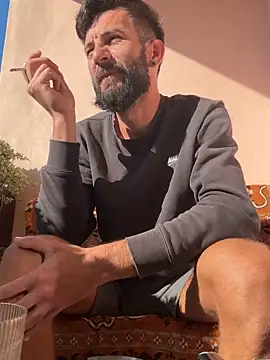 Snapshot of Michel_huge chatting on September 18, 2025, 6:49 am Michel huge online show from September 18, 2025, 6:49 am