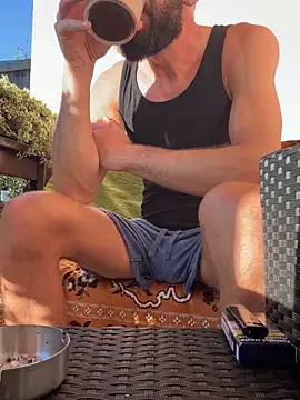 Snapshot of Michel_huge chatting on September 22, 2025, 5:24 am Michel huge online show from September 22, 2025, 5:24 am