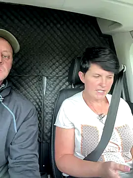 Snapshot of backdoorgalore4you chatting on October 5, 2025, 12:40 pm backdoorgalore4you online show from October 5, 2025, 12:40 pm