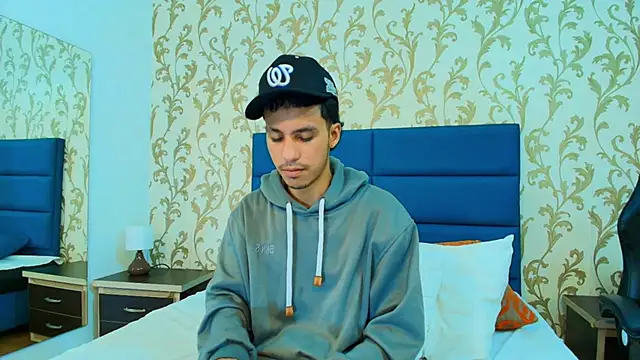 Snapshot of Marcus_Jeron chatting on October 25, 2025, 3:38 am Marcus Jeron online show from October 25, 2025, 3:38 am