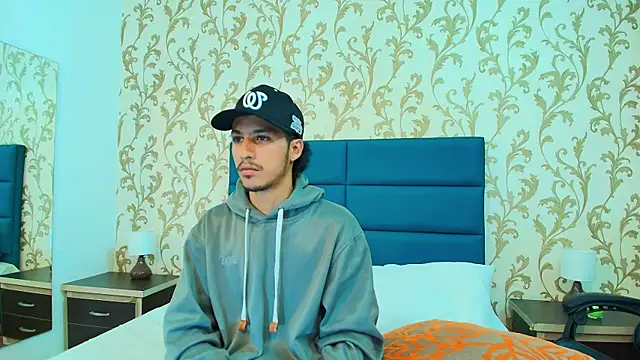 Snapshot of Marcus_Jeron chatting on October 10, 2025, 4:57 am Marcus Jeron online show from October 10, 2025, 4:57 am