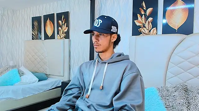 Snapshot of Marcus_Jeron chatting on October 5, 2025, 7:32 am Marcus Jeron online show from October 5, 2025, 7:32 am