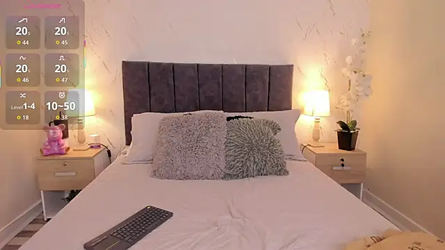 Snapshot of Camila_Bustamante chatting on December 1, 2025, 3:46 pm Camila Bustamante online show from December 1, 2025, 3:46 pm