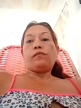 marinita13 online show from April 13, 2026, 12:31 pm