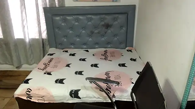 sarah aguilar online show from March 30, 2026, 4:41 pm