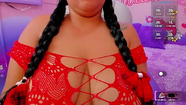 samantamilk6 online show from September 26, 2025, 7:43 pm