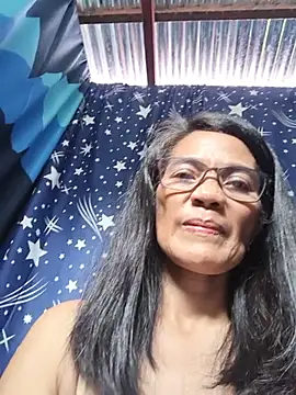Snapshot of ImYourWoman_55 chatting on August 9, 2026, 6:30 am ImYourWoman 55 online show from August 9, 2026, 6:30 am