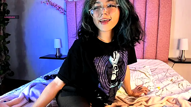 TerumiKitty online show from October 16, 2025, 9:23 pm