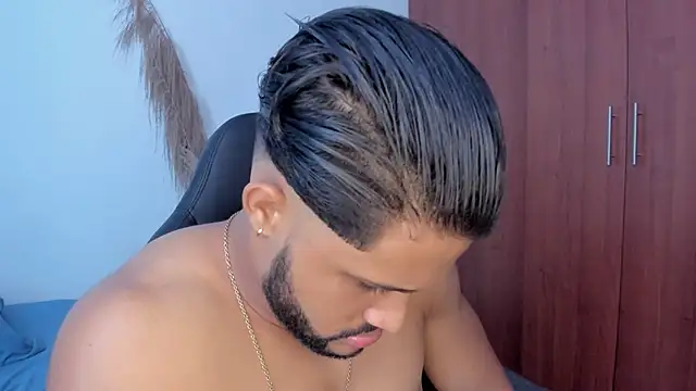 Pier Simons online show from March 29, 2026, 2:19 pm