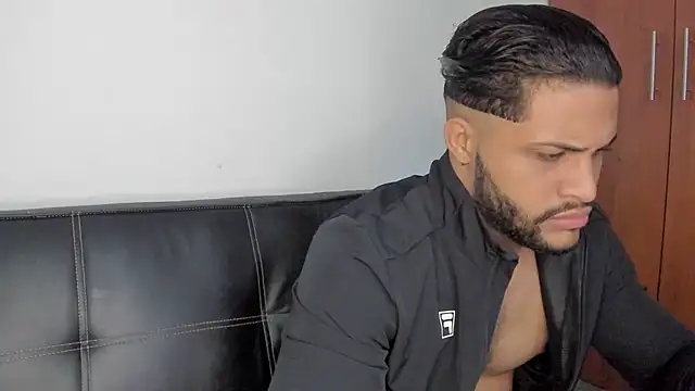 Pier Simons online show from December 4, 2025, 9:08 am