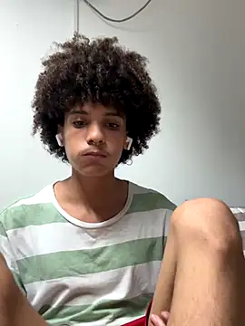 Max Rain online show from December 2, 2025, 3:41 am