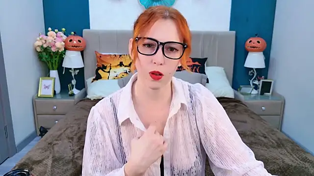 Snapshot of Evie_Bennet chatting on October 28, 2025, 10:36 am Evie Bennet online show from October 28, 2025, 10:36 am