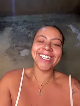 Snapshot of Chloe_Leaozinho chatting on April 20, 2026, 12:41 pm Chloe Leaozinho online show from April 20, 2026, 12:41 pm