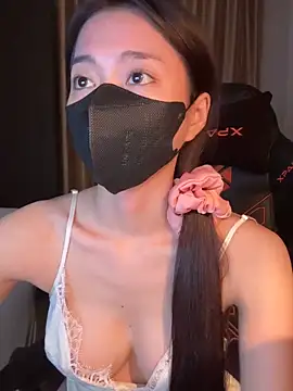  Meimeibaby  online show from June 4, 2026, 10:42 am