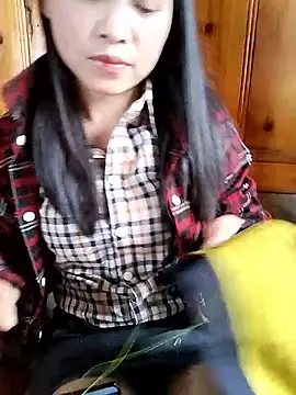 Tiyir597 online show from November 11, 2025, 2:39 am