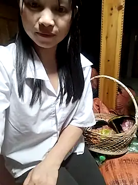 Tiyir597 online show from October 8, 2025, 2:29 pm