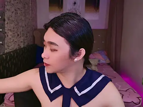 Snapshot of Ts-yoshi chatting on October 7, 2025, 8:04 am Ts-yoshi online show from October 7, 2025, 8:04 am