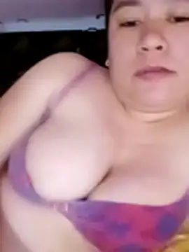 BIGBOOBSFILIPINA online show from April 12, 2026, 5:33 am