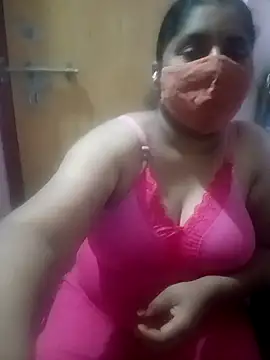 Snapshot of Jessi_25 chatting on February 5, 2026, 6:15 pm Jessi 25 online show from February 5, 2026, 6:15 pm