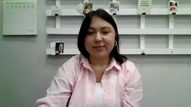 Snapshot of LoveNugget chatting on October 10, 2025, 7:20 am LoveNugget online show from October 10, 2025, 7:20 am