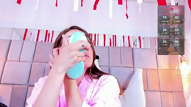 Snapshot of antoneella_jones chatting on October 18, 2025, 1:24 pm antoneella jones online show from October 18, 2025, 1:24 pm