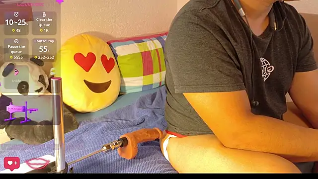 AsianBoy WhiteDaddy online show from September 9, 2025, 1:09 pm
