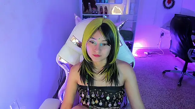 Molly sweetlove online show from December 2, 2025, 7:04 pm