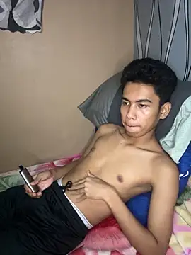 Snapshot of Demure_Asian143 chatting on September 19, 2025, 2:54 pm Demure Asian143 online show from September 19, 2025, 2:54 pm