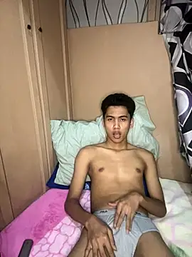 Snapshot of Demure_Asian143 chatting on September 24, 2025, 11:06 am Demure Asian143 online show from September 24, 2025, 11:06 am