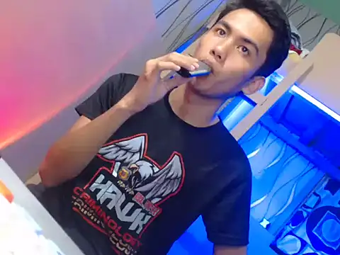 Snapshot of Demure_Asian143 chatting on October 6, 2025, 9:32 am Demure Asian143 online show from October 6, 2025, 9:32 am