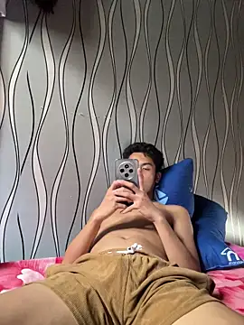 Snapshot of Demure_Asian143 chatting on October 13, 2025, 5:53 am Demure Asian143 online show from October 13, 2025, 5:53 am