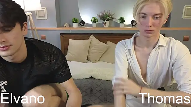 Snapshot of fiachand chatting on October 23, 2025, 9:24 pm fiachand online show from October 23, 2025, 9:24 pm