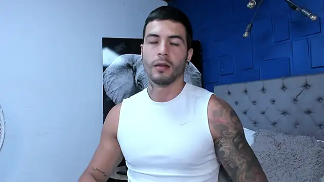 andres-clark92 online show from September 29, 2025, 5:40 pm