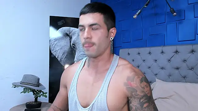 andres-clark92 online show from September 18, 2025, 6:11 pm