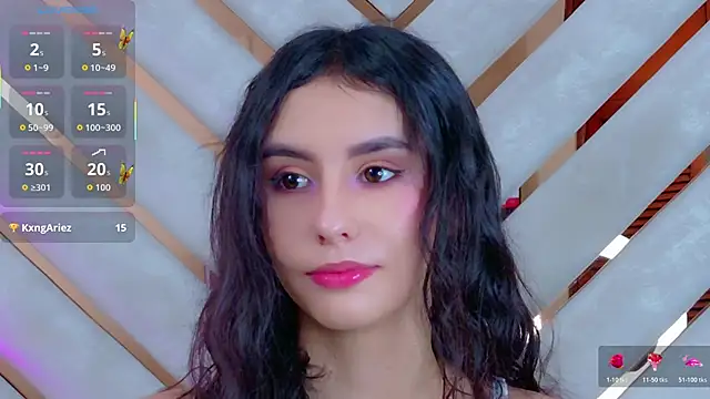 Sarah-Grace online show from November 13, 2025, 3:10 am