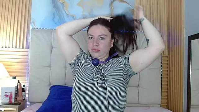 miadoll303av online show from October 1, 2025, 1:26 pm