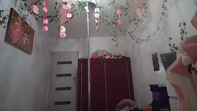 Snapshot of vVicicaaa chatting on September 22, 2025, 12:22 pm vVicicaaa online show from September 22, 2025, 12:22 pm