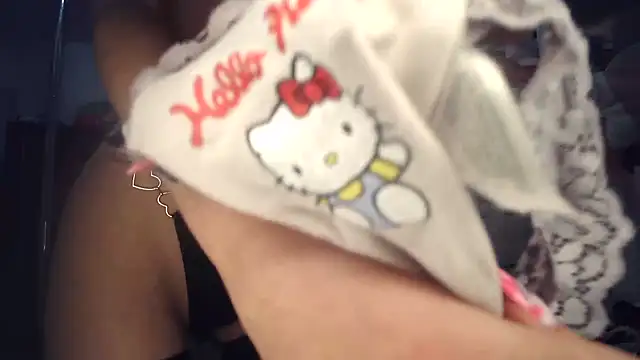 Snapshot of vVicicaaa chatting on October 1, 2025, 12:53 pm vVicicaaa online show from October 1, 2025, 12:53 pm