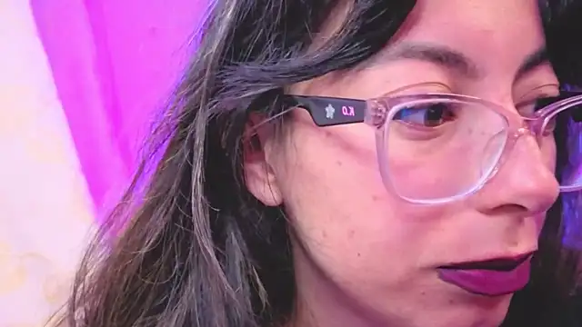 Miranda sexlove  online show from February 13, 2026, 6:02 am