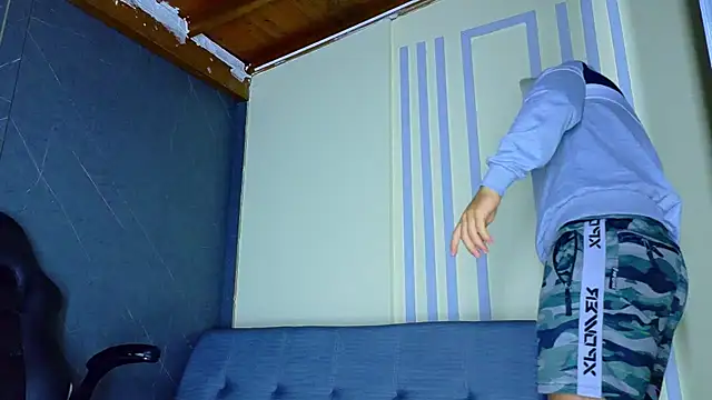 ALANNFERRER online show from April 4, 2026, 10:11 am