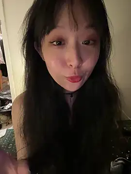 Etherealcat33 online show from April 7, 2026, 6:10 pm