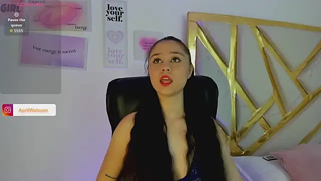 Snapshot of Aprilwatson chatting on October 5, 2025, 1:46 pm Aprilwatson online show from October 5, 2025, 1:46 pm