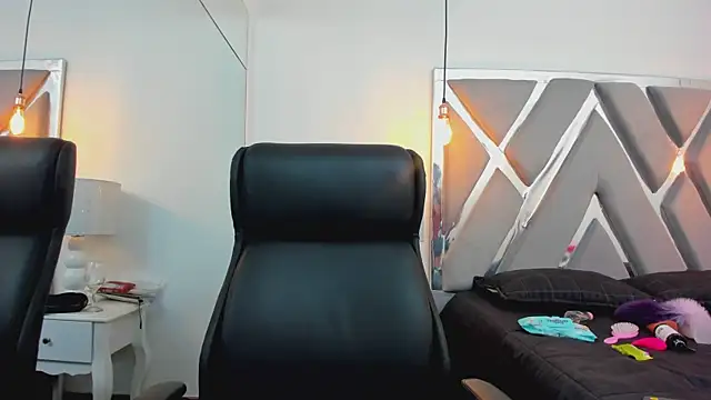 Snapshot of Aprilwatson chatting on September 26, 2025, 2:13 pm Aprilwatson online show from September 26, 2025, 2:13 pm